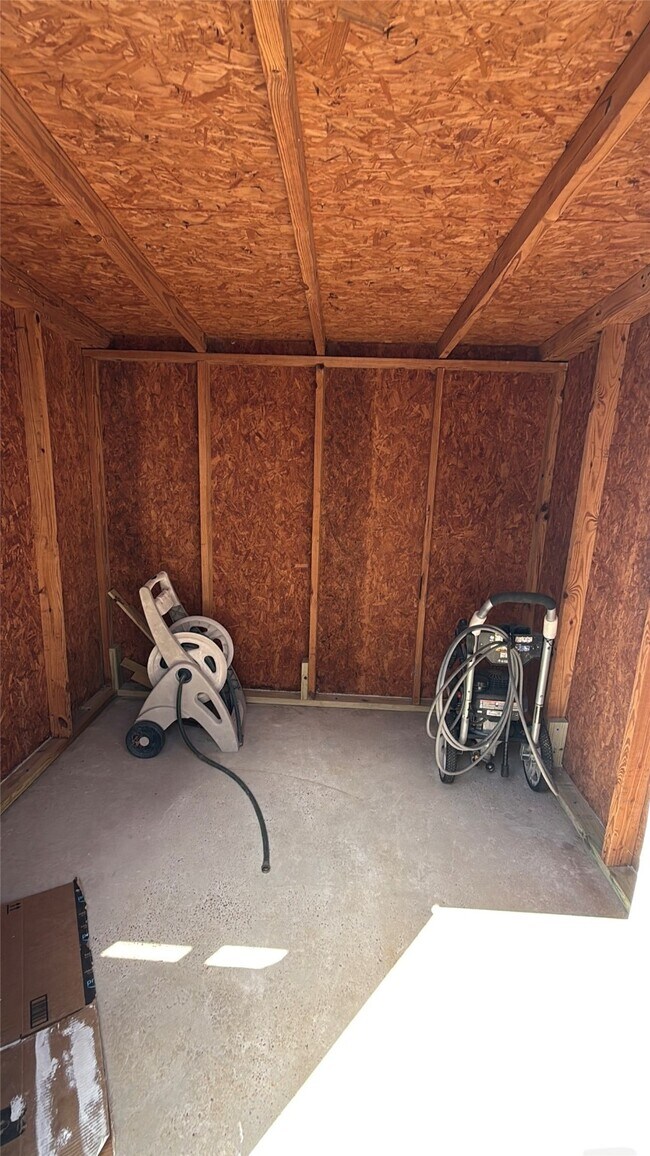 Building Photo - 1103 Laurel Chase Tr