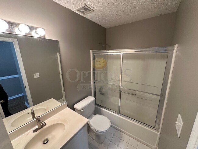 Building Photo - 3 Bedroom Marietta Townhome