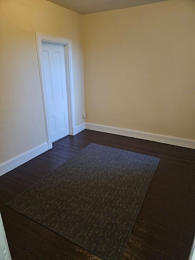 Building Photo - 15th & Wharton-South Philadelphia