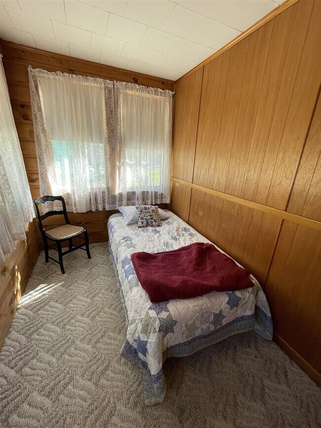 Building Photo - 12 Nancy Ln