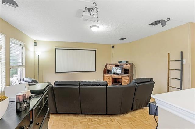 Building Photo - 2345 Maple Dr