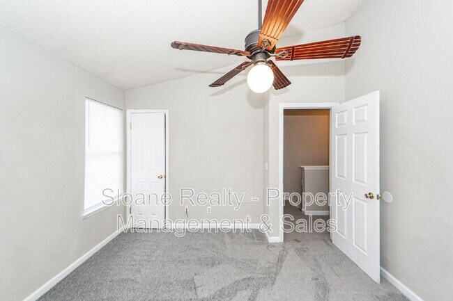 Building Photo - 149 Pine Shadow Dr