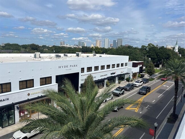 Building Photo - 800 S Dakota Ave