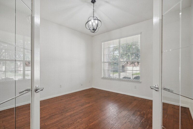 Building Photo - 27458 Camino Tower