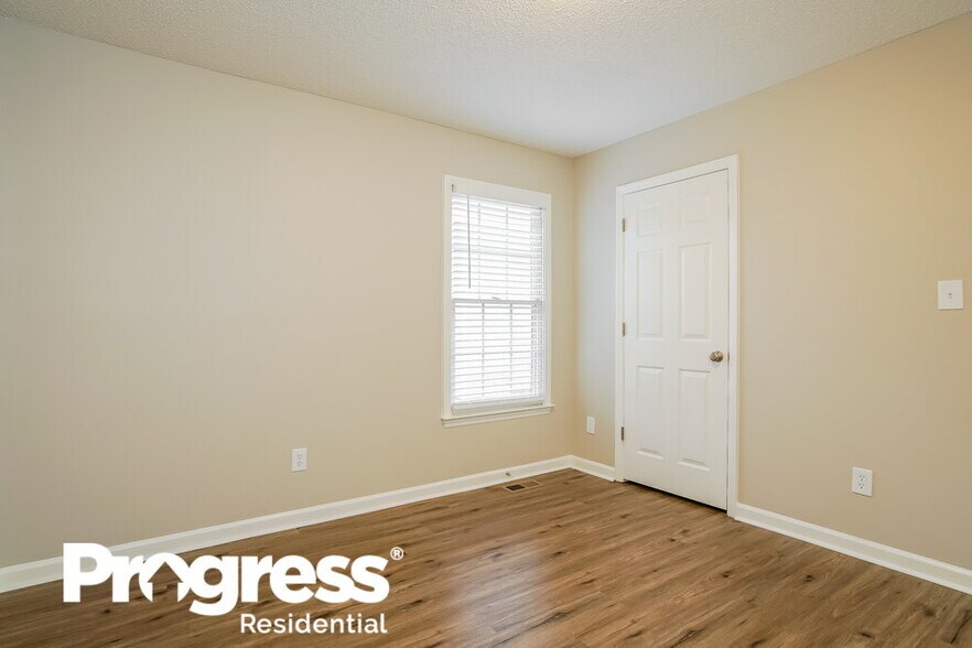 Building Photo - 506 Tyler Run Dr