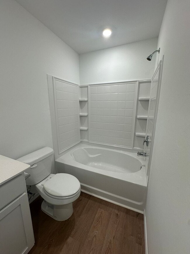 Building Photo - *Newly Built* 3 Bed 2 Bath 2 Car Garage