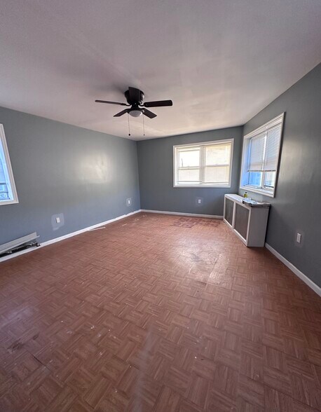 Building Photo - 6642 Lebanon Ave