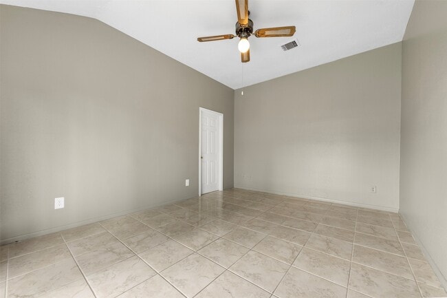 Building Photo - 10954 Pigeonwood Dr