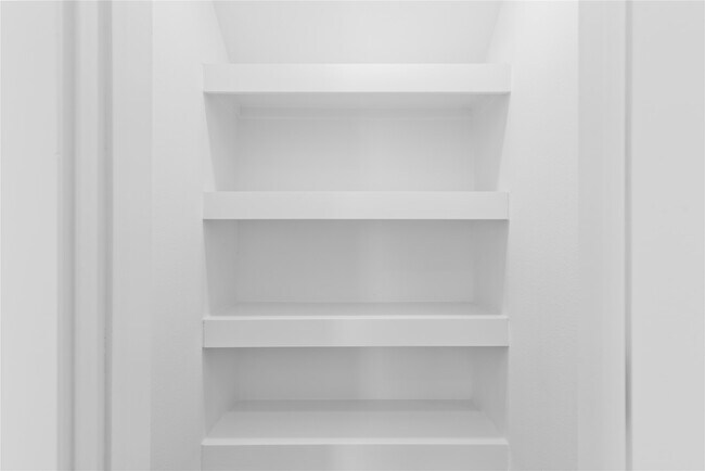 Building Photo - 6186 Eastland St