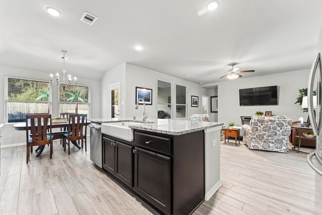 Building Photo - 3815 Wright's Landing Dr