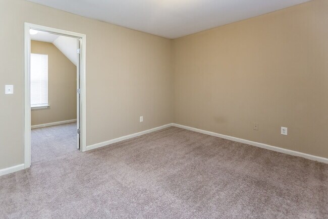 Building Photo - 71 Hamil Ct NW