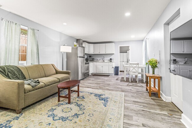 Building Photo - 908 N 57th Ave