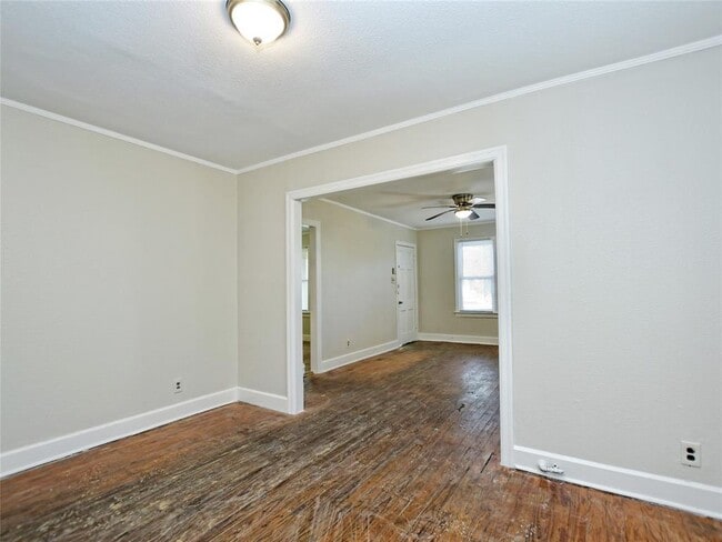 Building Photo - 4305 Red River St