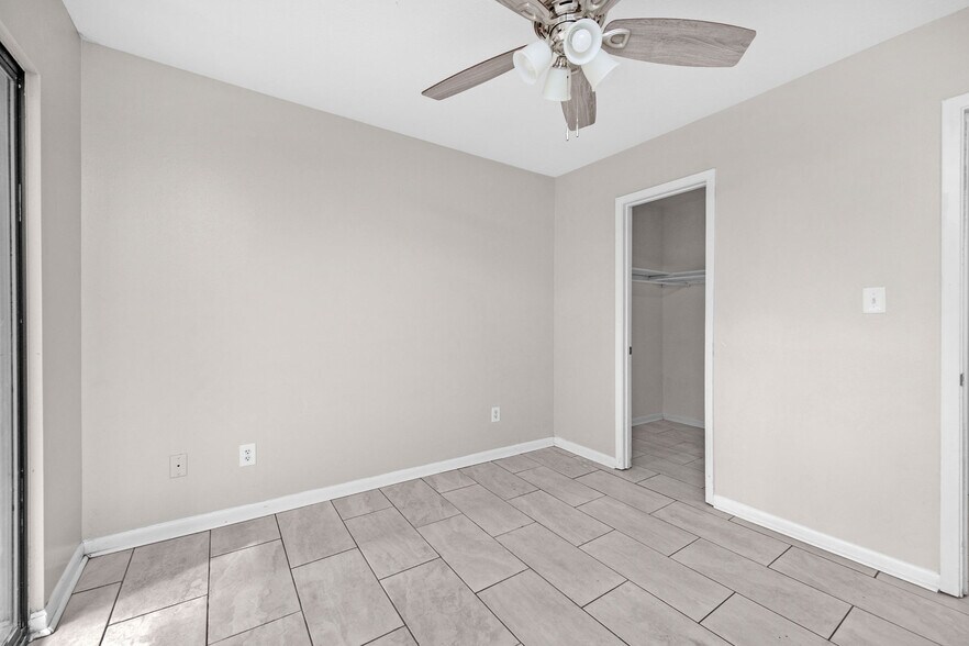 Building Photo - 131 Bayou View Dr