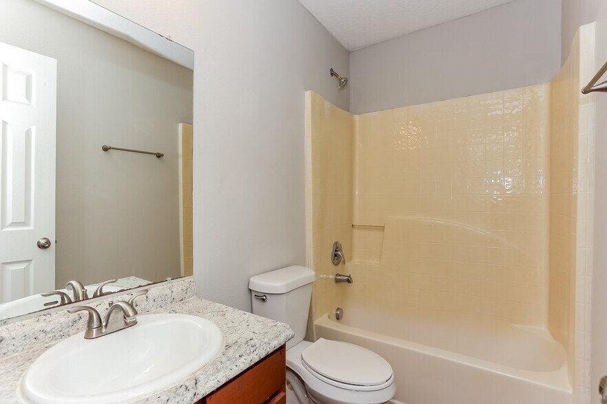 Building Photo - 3536 Alec Dr