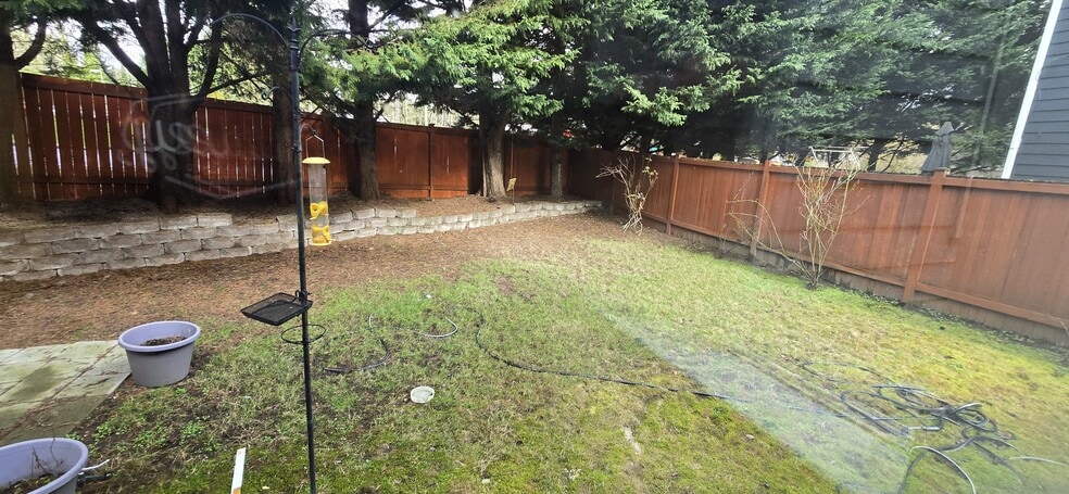 Building Photo - 10824 NE 144th Ct