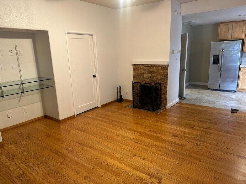 Building Photo - 1374 Olivina Ave