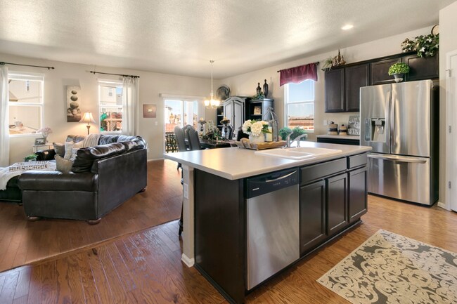 Building Photo - 6782 Grainery Rd