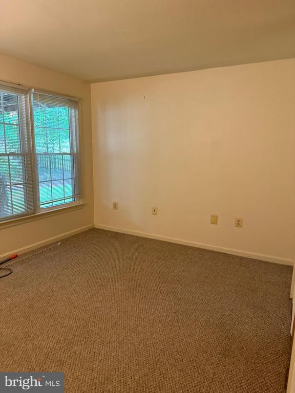 Building Photo - 12859 Valleywood Dr