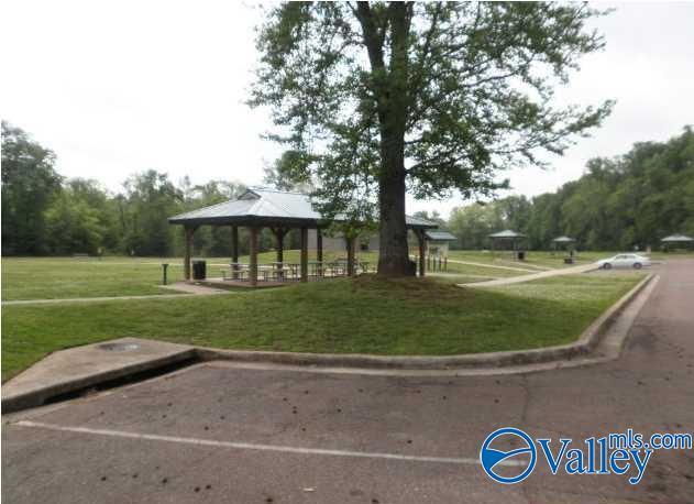 Building Photo - 110 Rebecca Pines Dr