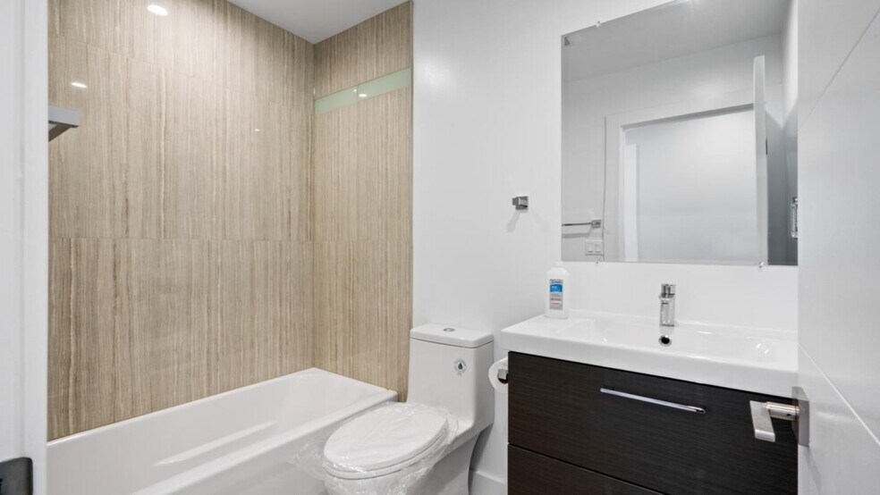 Building Photo - 52 Avalon Dr