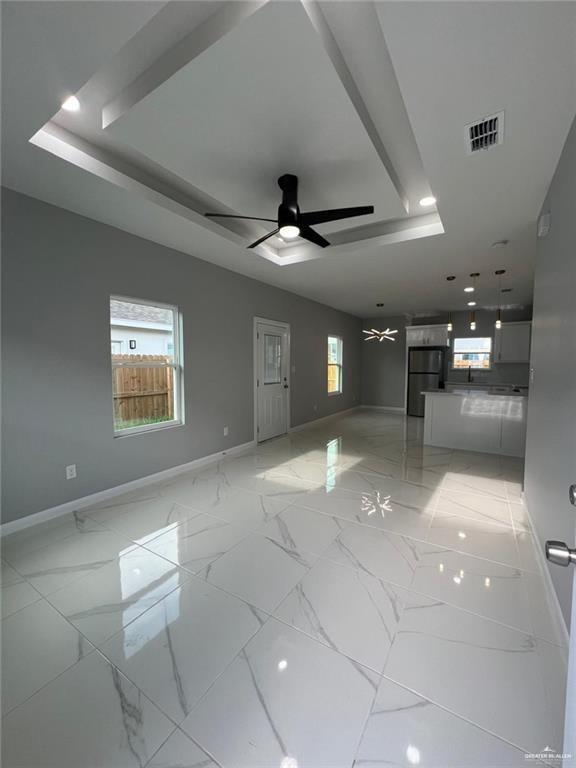 Building Photo - 14 Notre Dame Ave