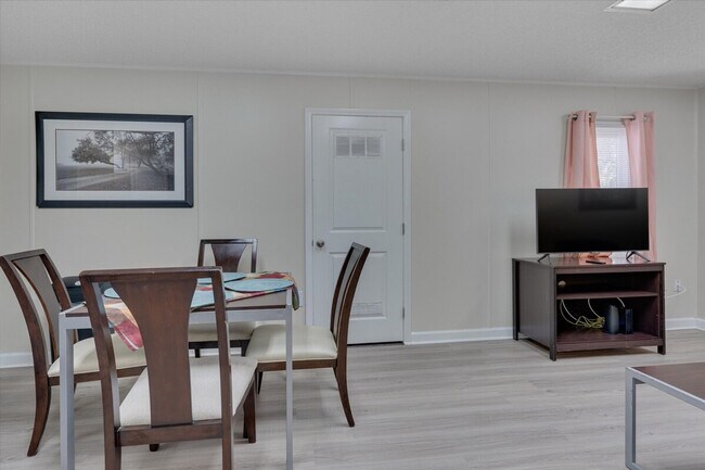 Building Photo - 4217 Neal Rd