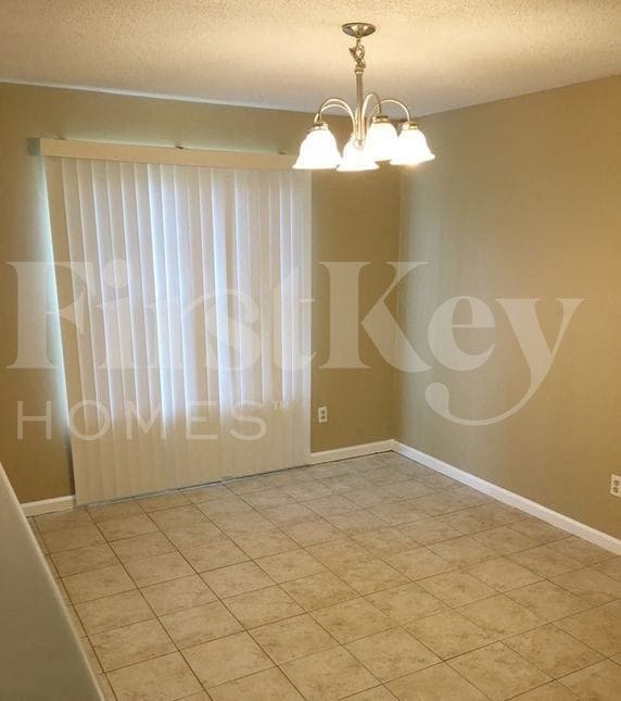 Building Photo - 2347 Glencairn Ln SW