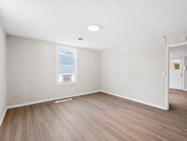 Building Photo - 2BR/1BA House for Rent in Norwich Neighborhood