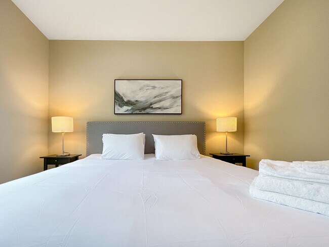 Building Photo - 1770 Bearberry Cir