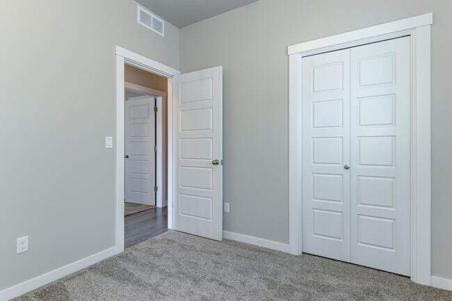 Building Photo - 2207 Ison Ct