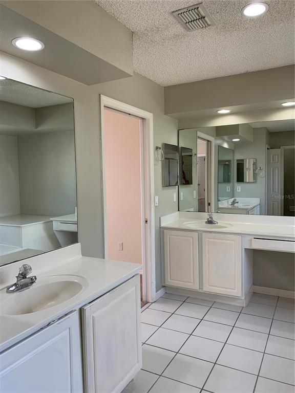 Building Photo - 12685 Enclave Dr