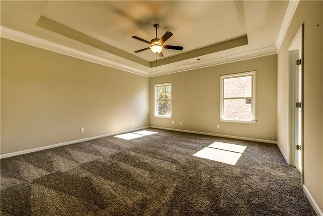 Building Photo - 2091 Harvester Ln