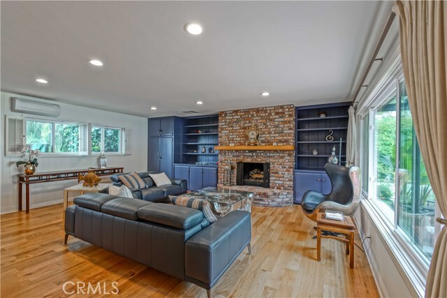 Building Photo - 428 Ave De Jose