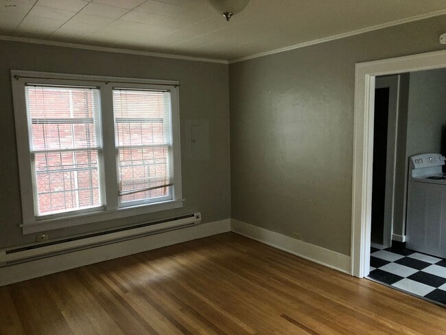 Interior Photo - Summit Terrace