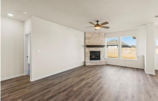 Building Photo - 100 Stone Fork Ln