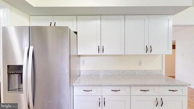 Building Photo - 4025 Chelmont Ln