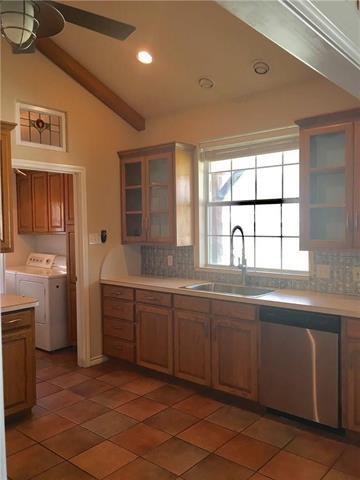 Building Photo - 3300 Bob White Dr