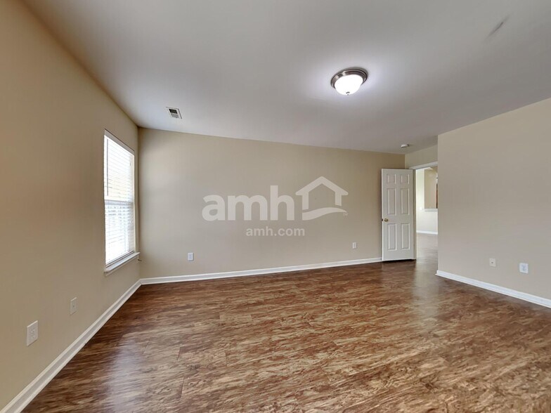 Building Photo - 284 Sweet Alyssum Dr