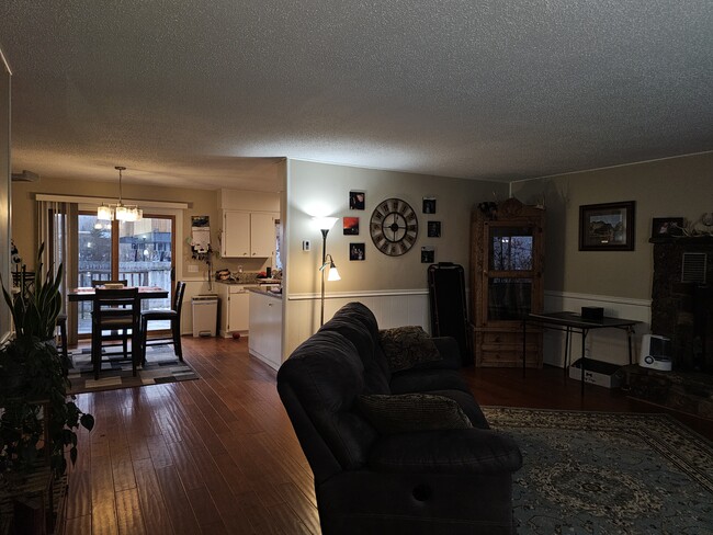 Building Photo - 25 Wapiti Dr