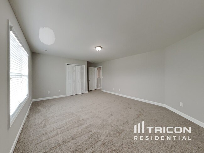 Building Photo - 7337 Ethans Way