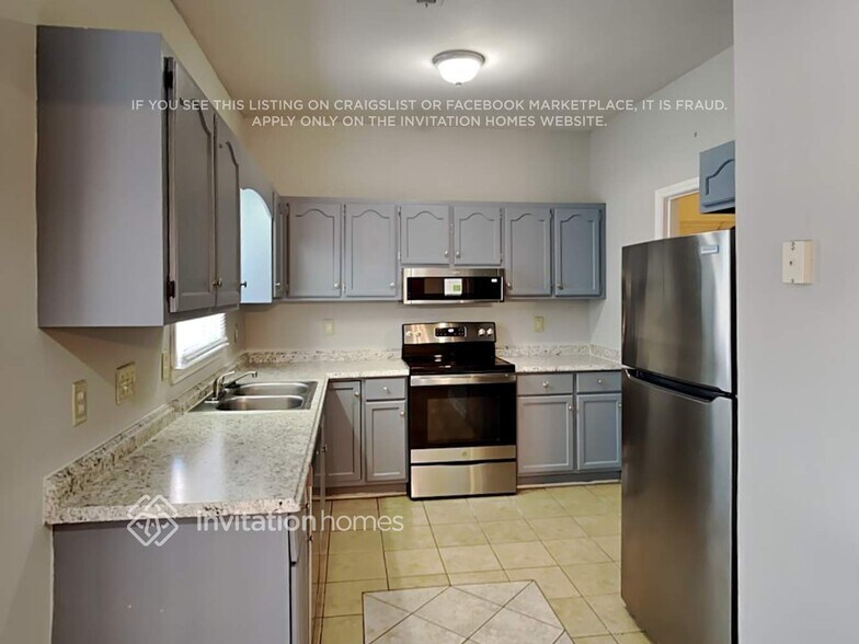 Building Photo - 7505 Axis Ct