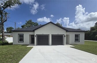 Building Photo - 7495 Canterbury St