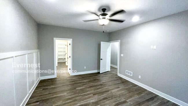 Building Photo - Lovely 3-Bedroom Home in a Peaceful Neighb...