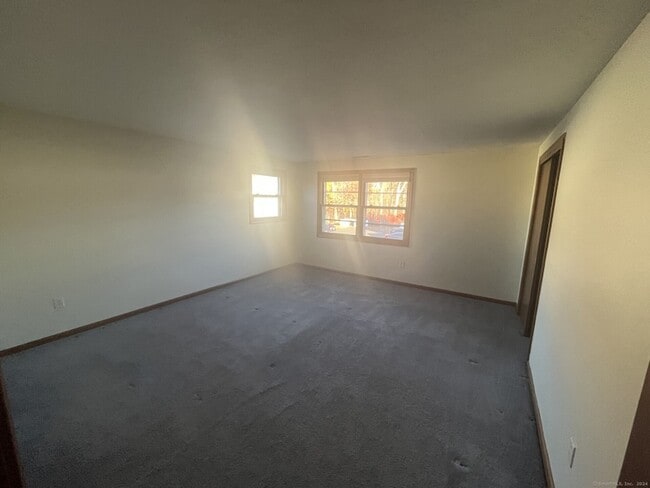 Building Photo - 2 Allspice Ln