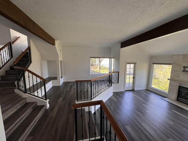 Building Photo - 4629 Villas Ct