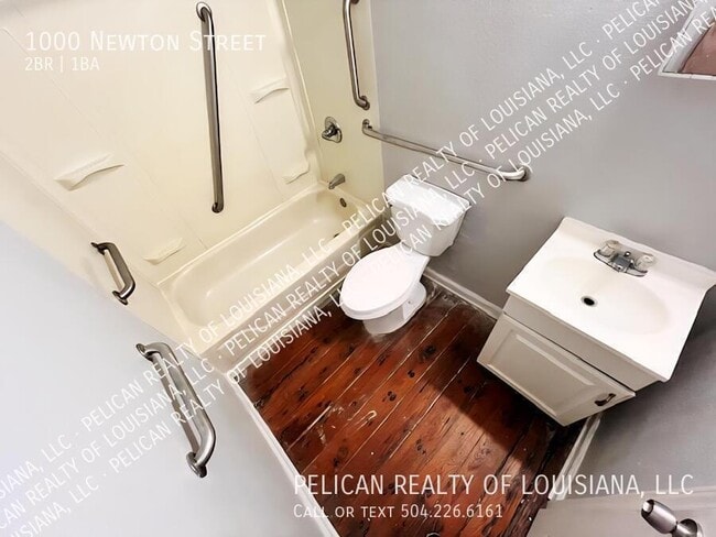 Building Photo - 1000 Newton St