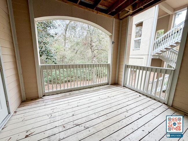 Building Photo - Beautiful 2 bedroom/2 bathroom Resort-Style Living Minutes from Beaches & Golf