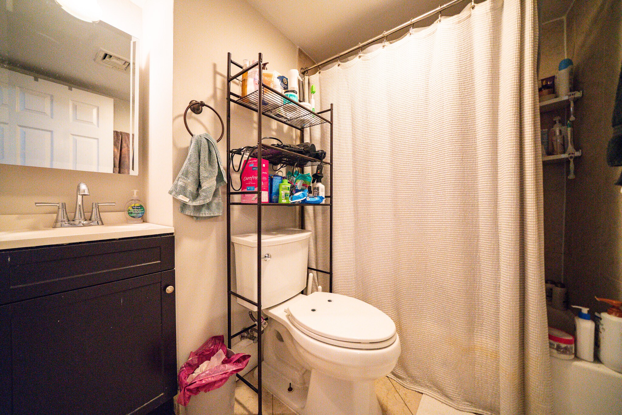 Building Photo - 719 Parker St