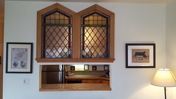 Building Photo - 438 Main St